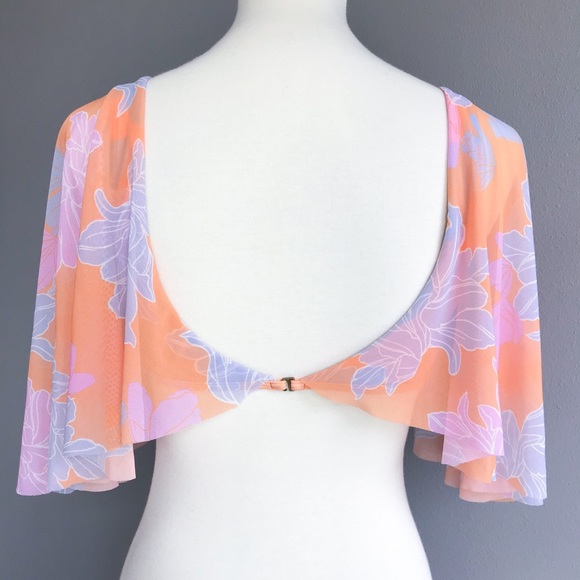 SOLD/  O’Neill • mesh cape bikini top - Picture 4 of 8